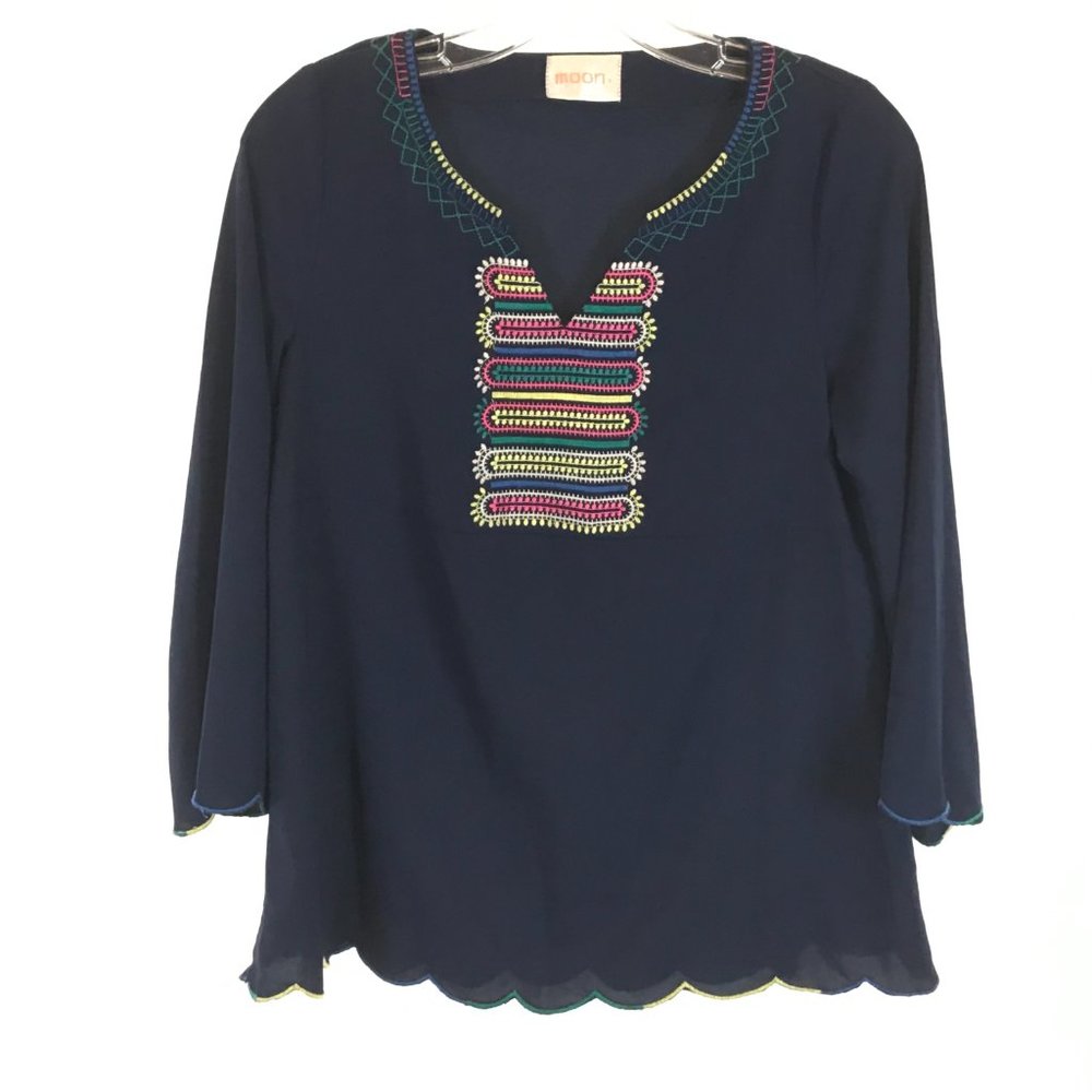 😀 3 for 20 Moon Brand Embroidered Detail Blouse
